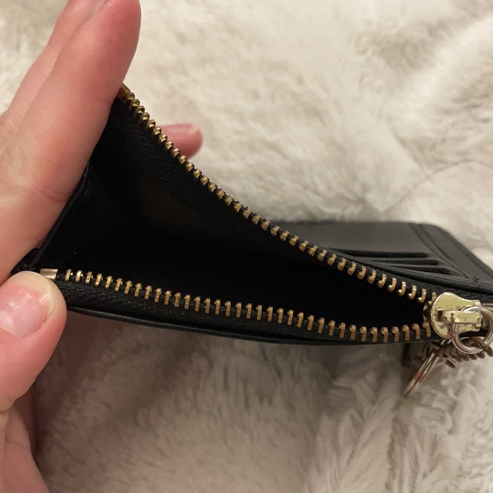 Small Keychain Wallet - Picture 4 of 5